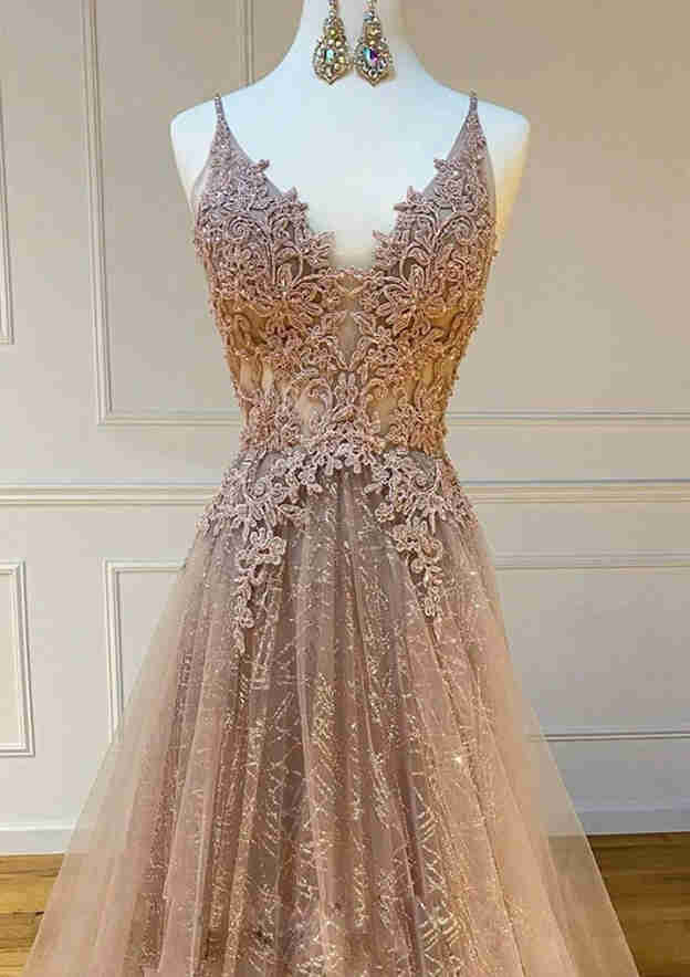 Robe de bal en tulle et dentelle à col en V et traîne avec paillettes